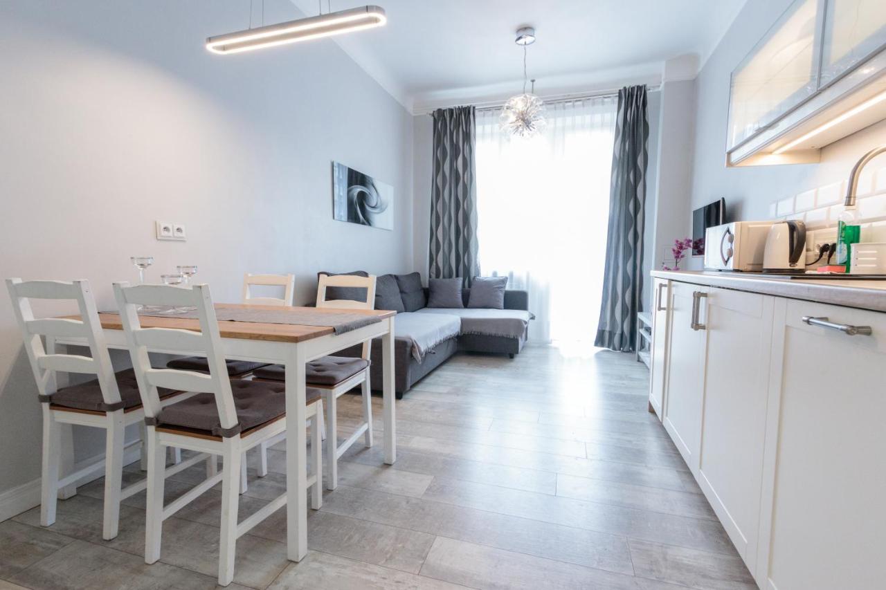 Rental Apartments Krochmalna Warschau Buitenkant foto