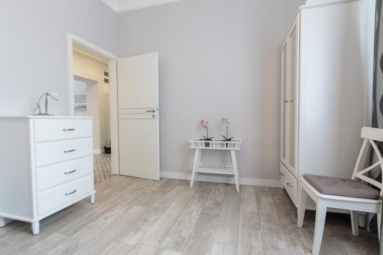 Rental Apartments Krochmalna Warschau Buitenkant foto